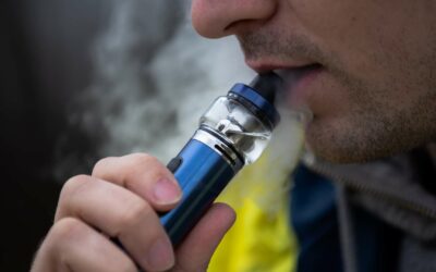 Les différentes façons de personnaliser votre expérience de vapotage (ajout d’arômes, différents réglages, etc.)