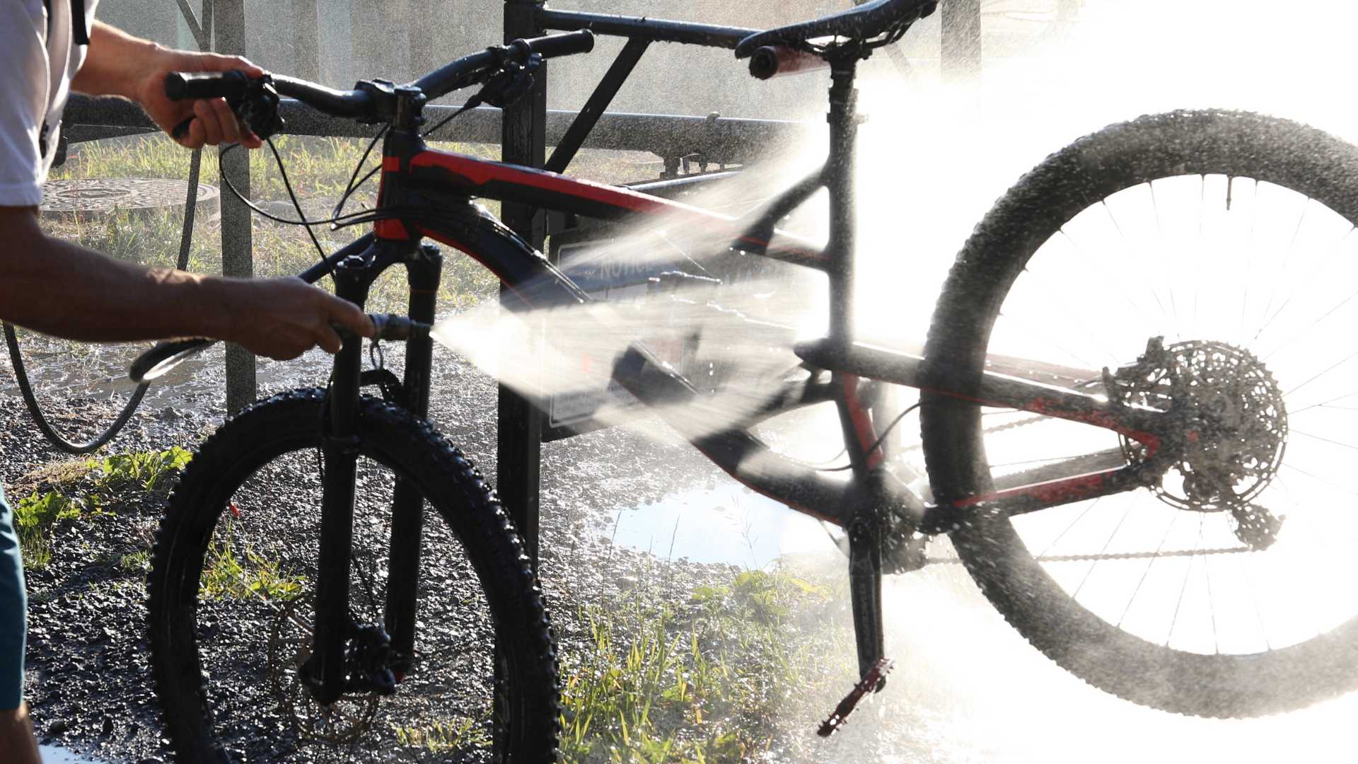 Vélo en plein nettoyage