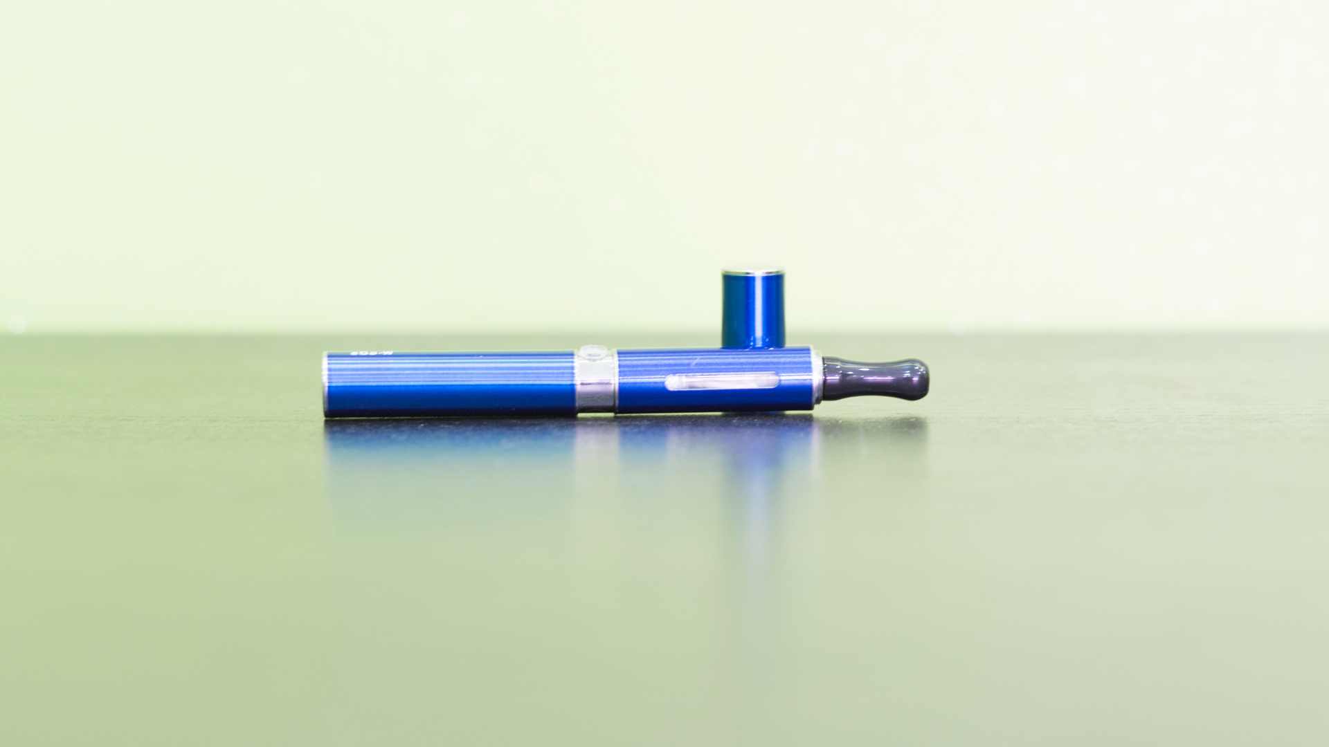 Cigarette électronique de type stylo 